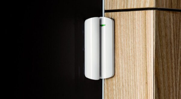 Ajax DoorProtect, magnetski kontakt - Slika 5